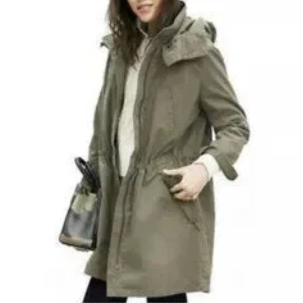 Banana Republic Olive Green
Cinched Waist Relaxed Fit Parka
Jacket L EUC